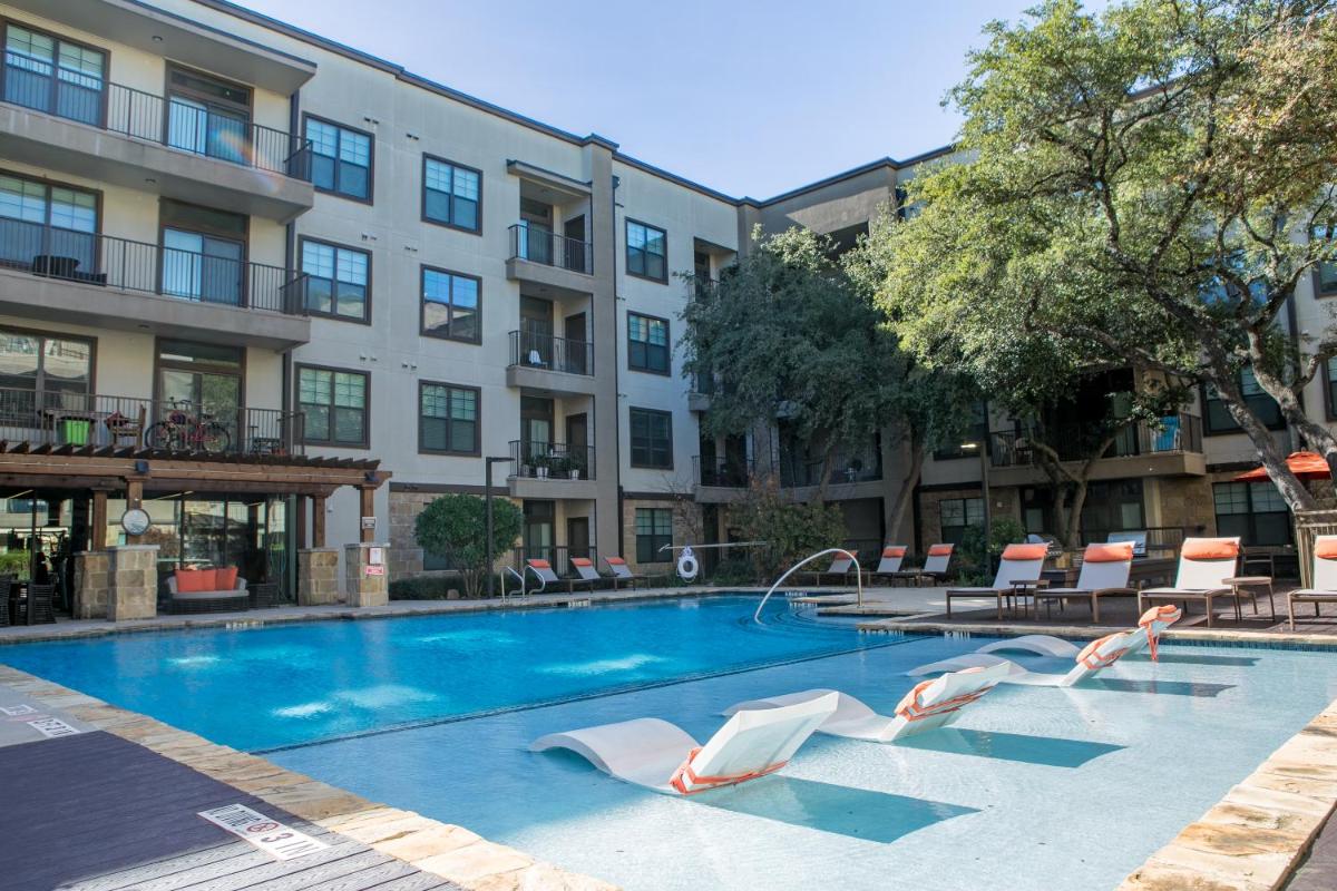 WanderJaunt - North Austin Apartments - main image
