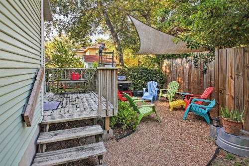 Trendy Austin Soul Home Steps to South Congress! - image 11