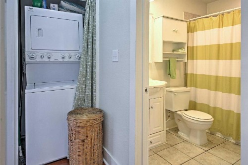Trendy Austin Soul Home Steps to South Congress! - image 12