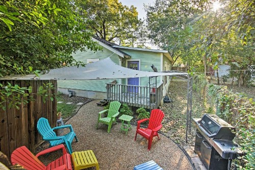 Trendy Austin Soul Home Steps to South Congress! - image 8