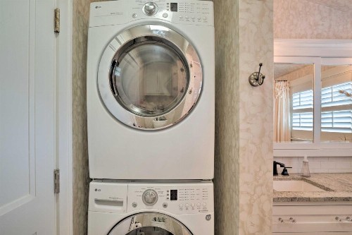 Central Austin Oasis with Hot Tub - 2 Mi to Dtwn! - image 4