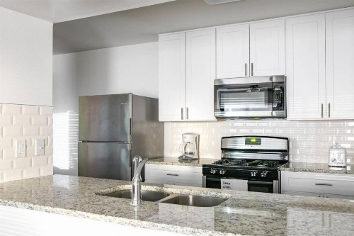WanderJaunt - East Austin Apartments