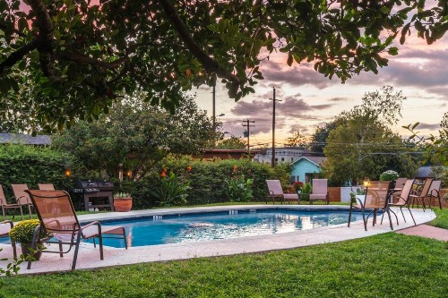 Modern Austin Condo with Pool Less Than 5 Mi to Downtown! - image 1