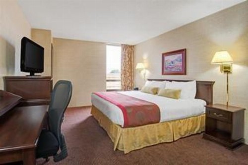 Ramada Austin Central - image 1
