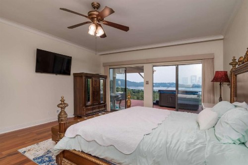 Mountain Trail Retreat - image 8