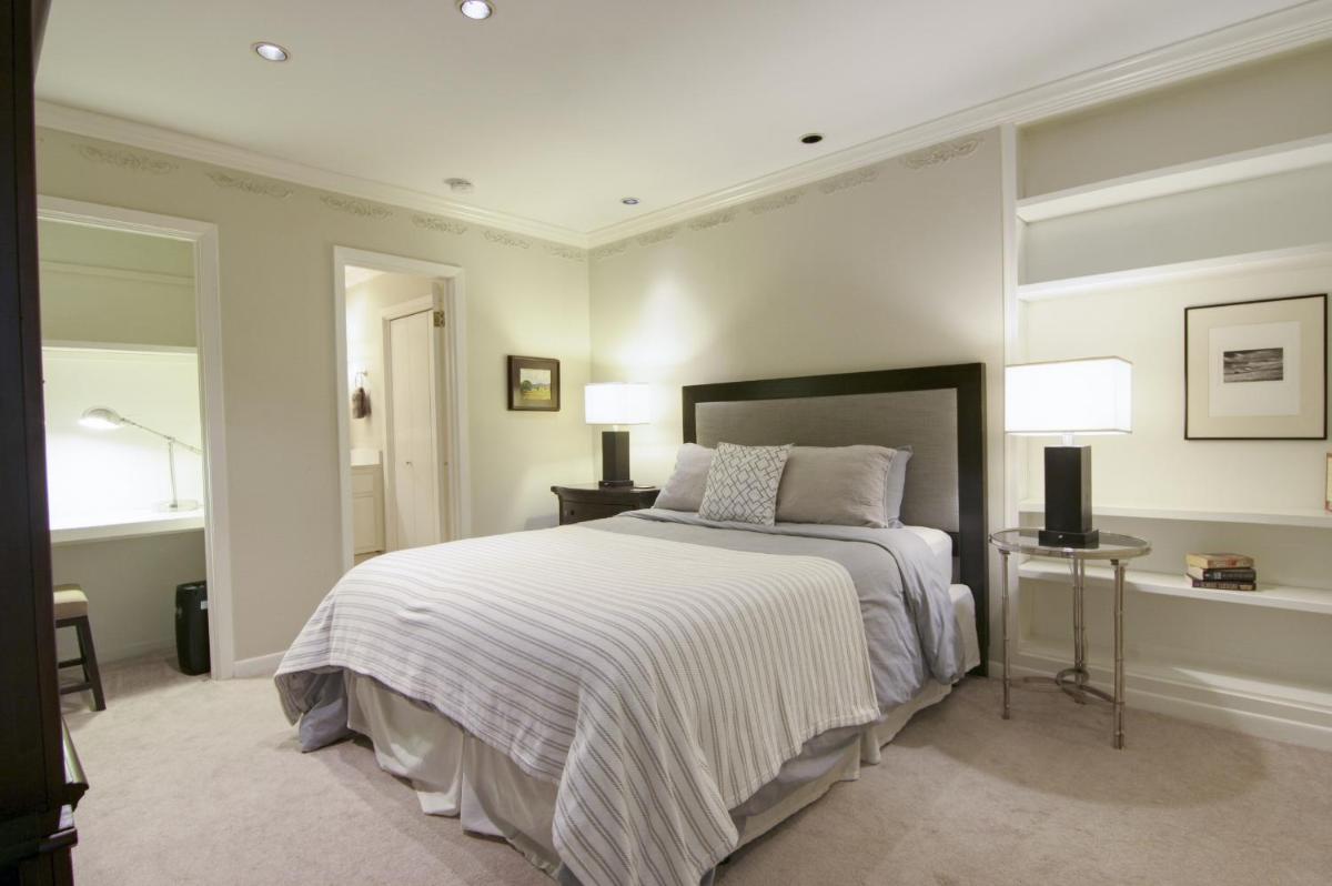 Tarrytown Retreat - image 2