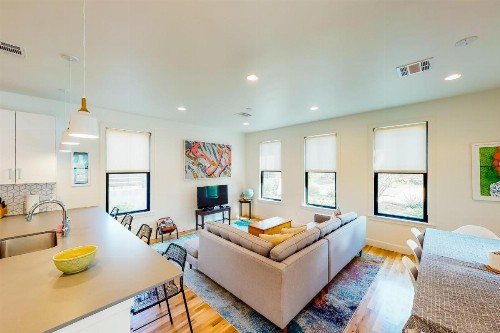 Pennsylvania Modern - image 4