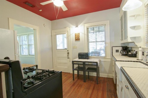 Keasbey Cottage - image 5