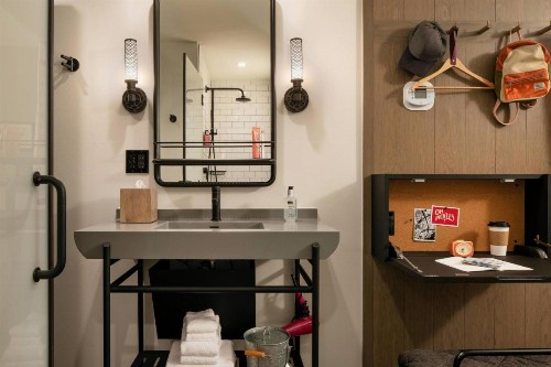 Moxy Austin - University - image 18