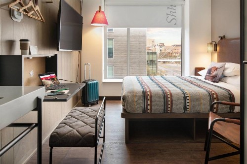 Moxy Austin - University - image 22