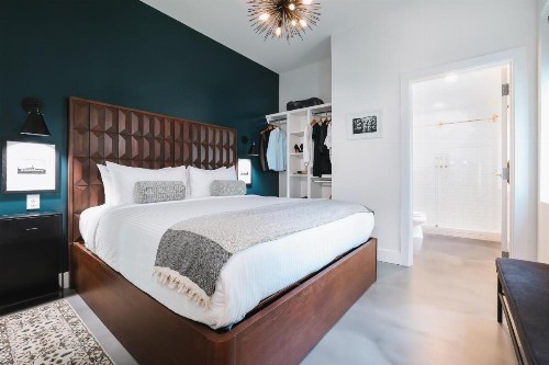 Colton House Hotel - image 7