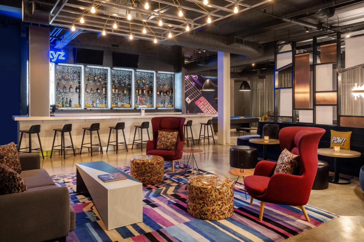 Aloft Austin South - main image