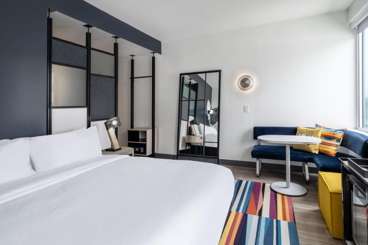Aloft Austin South - image 6
