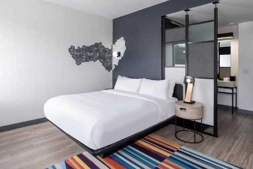 Aloft Austin South - image 7