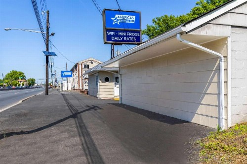 Hollywood Motel - image 16