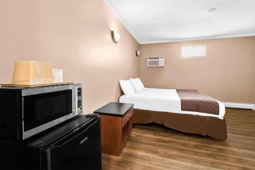 Hollywood Motel - image 30