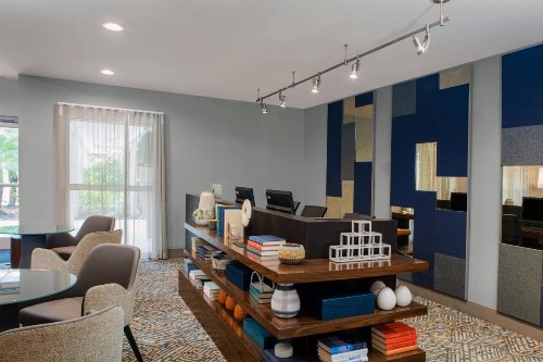 Courtyard by Marriott Miami Aventura Mall - image 21