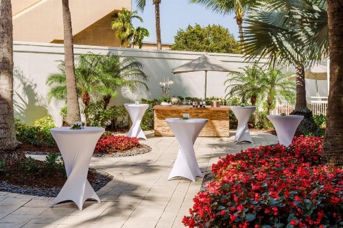 Courtyard by Marriott Miami Aventura Mall - image 36