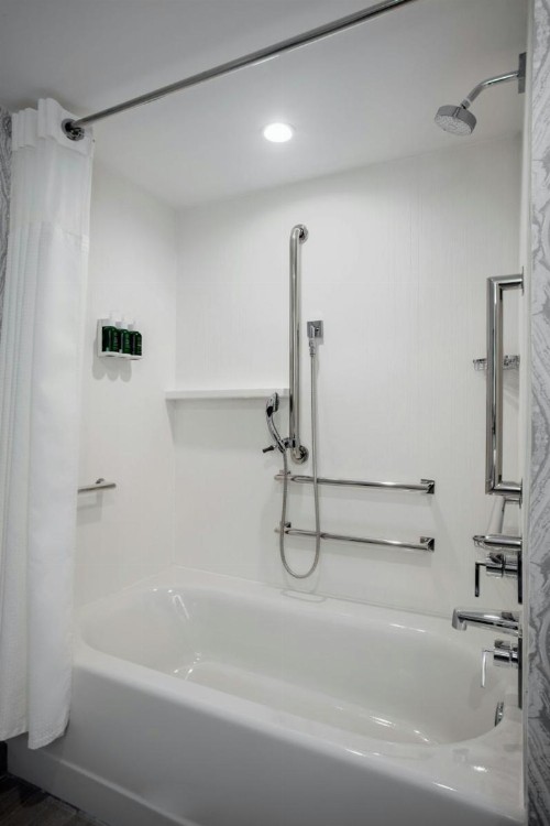 Courtyard by Marriott Miami Aventura Mall - image 38