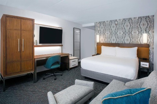 Courtyard by Marriott Miami Aventura Mall - image 6