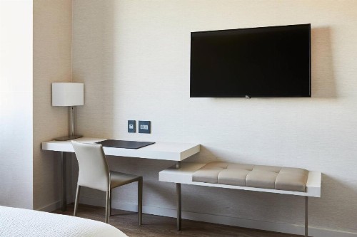 AC Hotel by Marriott Miami Aventura - image 25
