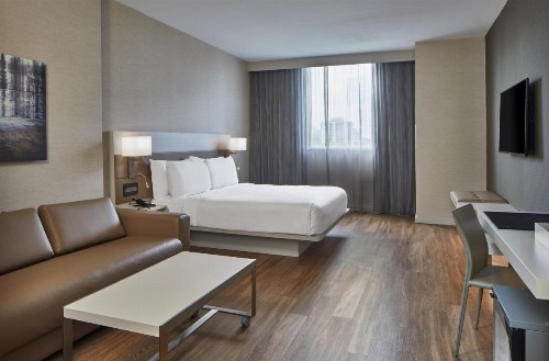 AC Hotel by Marriott Miami Aventura - image 34