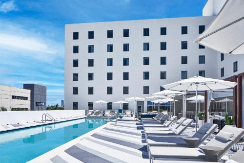 AC Hotel by Marriott Miami Aventura - image 39