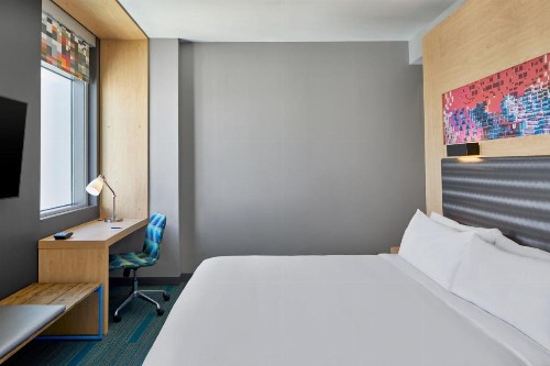 Aloft Miami Aventura - image 13