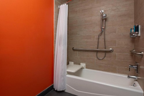 Aloft Miami Aventura - image 18