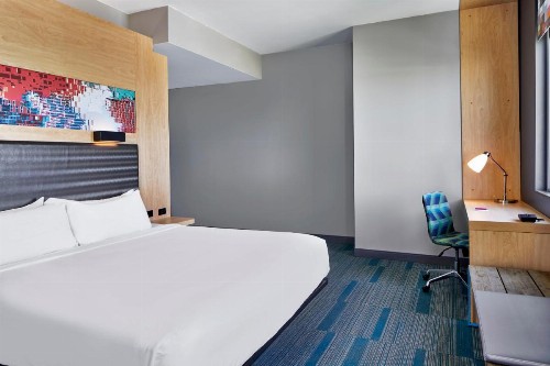 Aloft Miami Aventura - image 3
