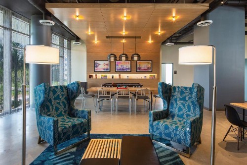 Aloft Miami Aventura - image 8