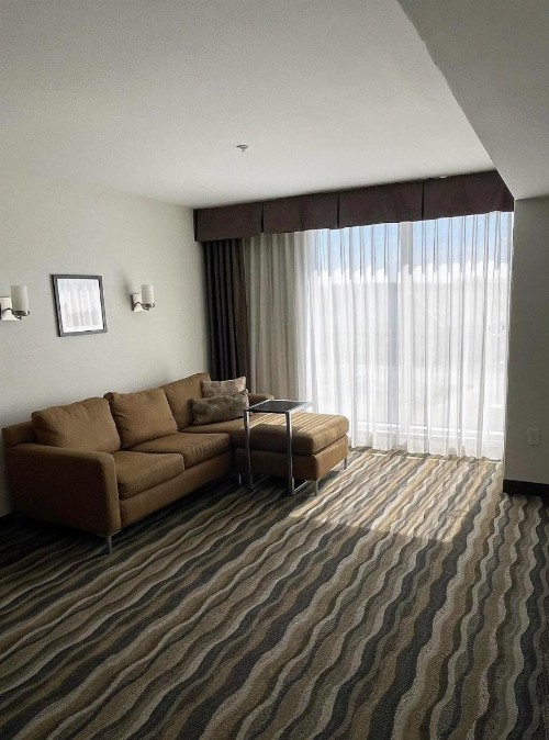 Cambria Hotel Cleveland Avon - image 18