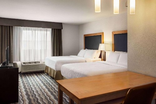 Cambria Hotel Cleveland Avon - image 33