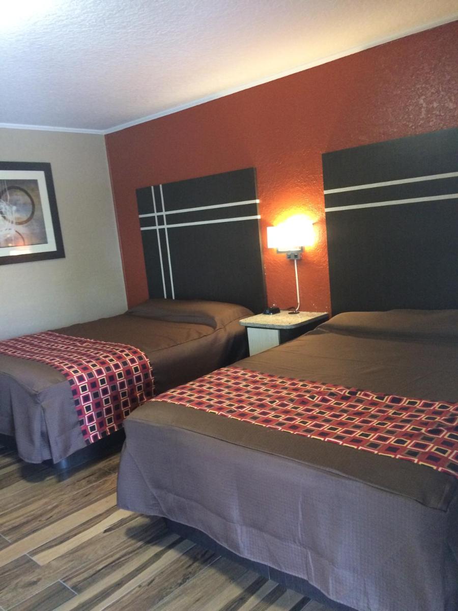 Budget Inn of Avon Park - image 4