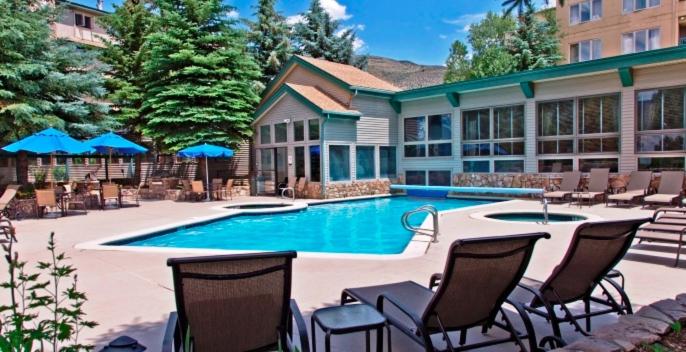 GetAways at Falcon Point Resort - image 2