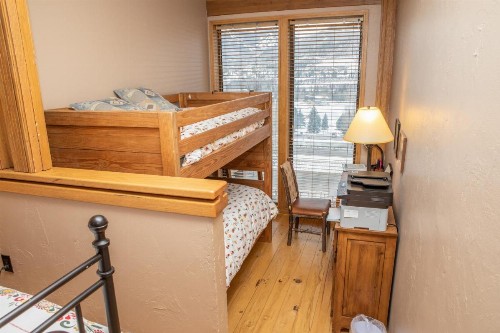 16 Chambertin Townhomes Townhouse - image 8