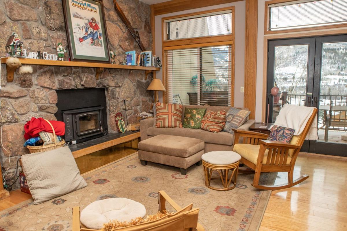 16 Chambertin Townhomes Townhouse - image 4