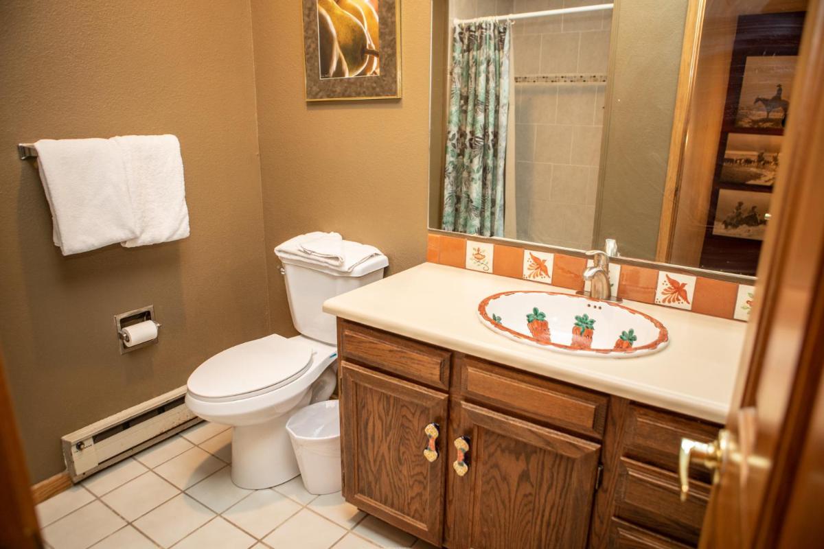 16 Chambertin Townhomes Townhouse - image 5