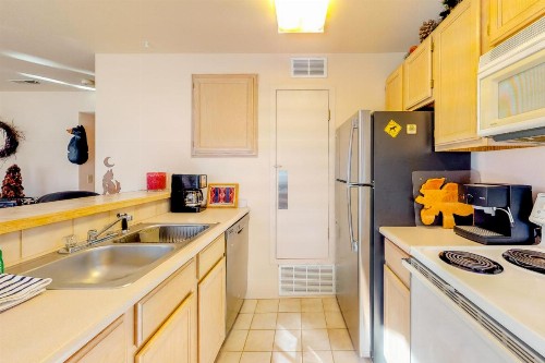 Beaver Creek Condos - image 8