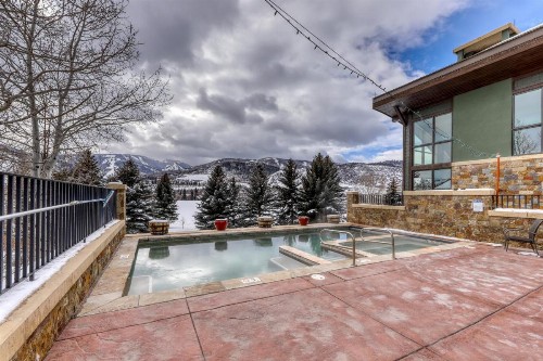 Luxury Nottingham Lake Condo - image 5