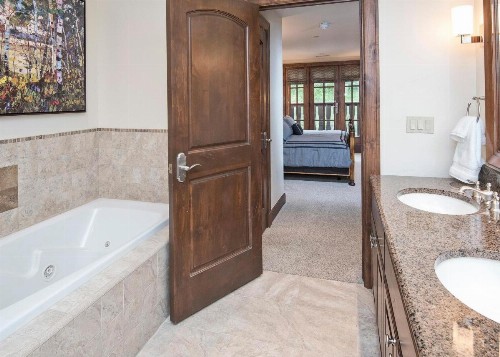 Ascent Residence 309 - image 10