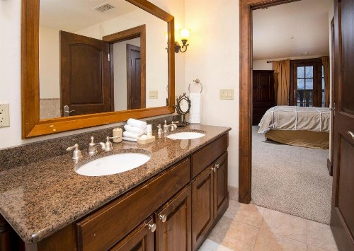 Ascent Residence 208 - image 11