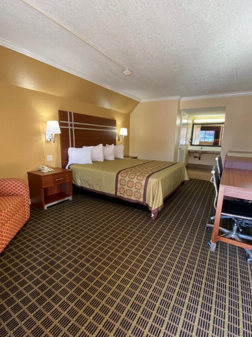 Americas Best Value Inn - Azusa/Pasadena - image 15