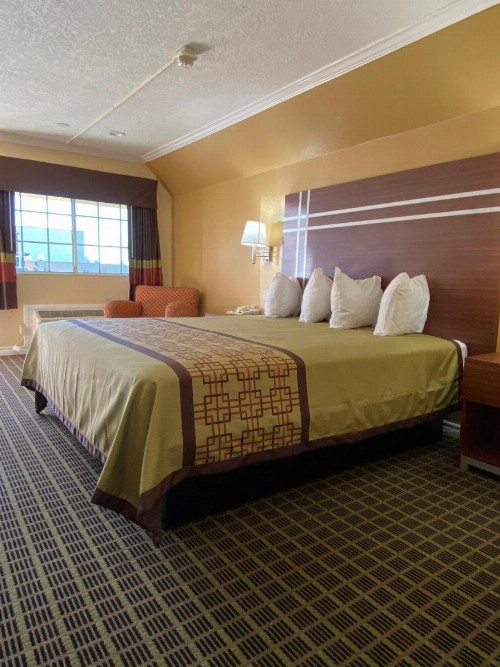 Americas Best Value Inn - Azusa/Pasadena - image 2