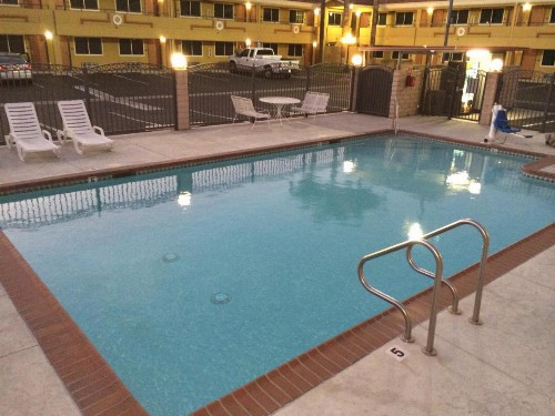 Americas Best Value Inn - Azusa/Pasadena - image 3