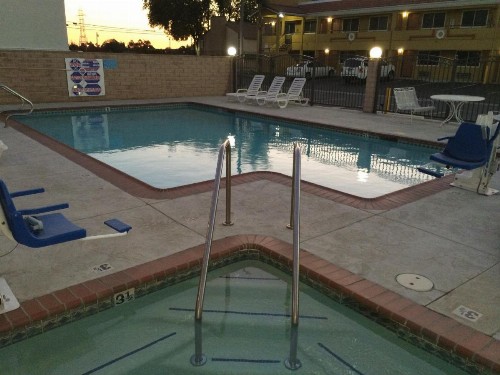 Americas Best Value Inn - Azusa/Pasadena - image 8