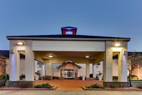Holiday Inn Express & Suites Bad Axe an IHG Hotel - image 1