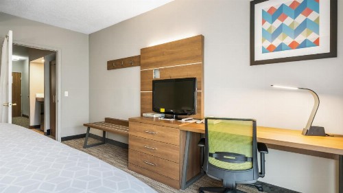 Holiday Inn Express & Suites Bad Axe an IHG Hotel - image 7
