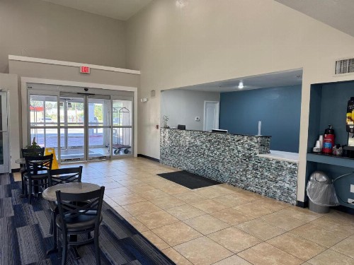 Executive Inn and Suites Baker - image 27