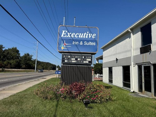 Executive Inn and Suites Baker - image 35